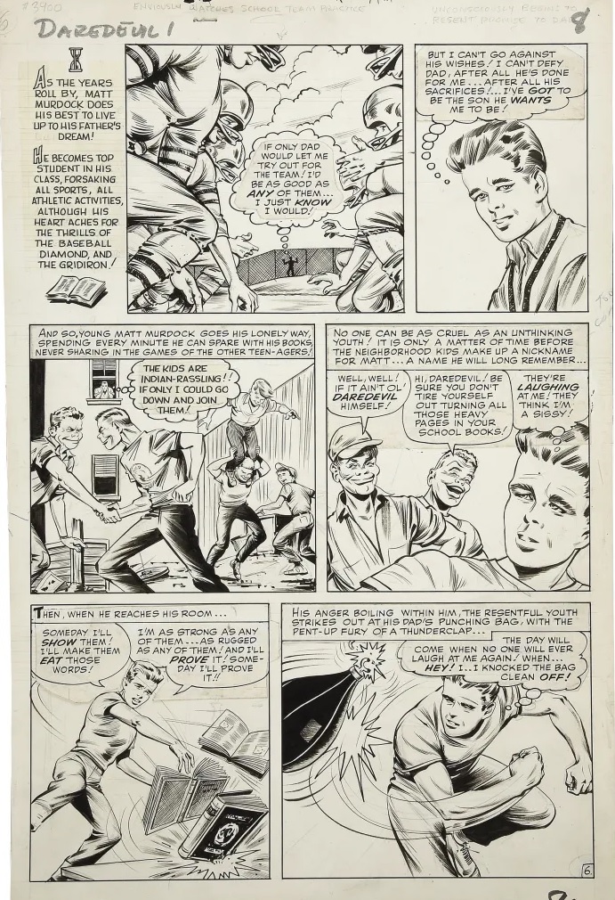 Sexta página da edição nº 1 de Demolidor (1964), mostrando a página original antes de ser colorizada. Nela também há uma série de correções nos tamanhos dos balões e indicações rasuradas nos cantos da página. A correção dos balões se dá por diminuir o tamanho deles com tinta nanquim ou colar adesivos em cima da página com novos textos