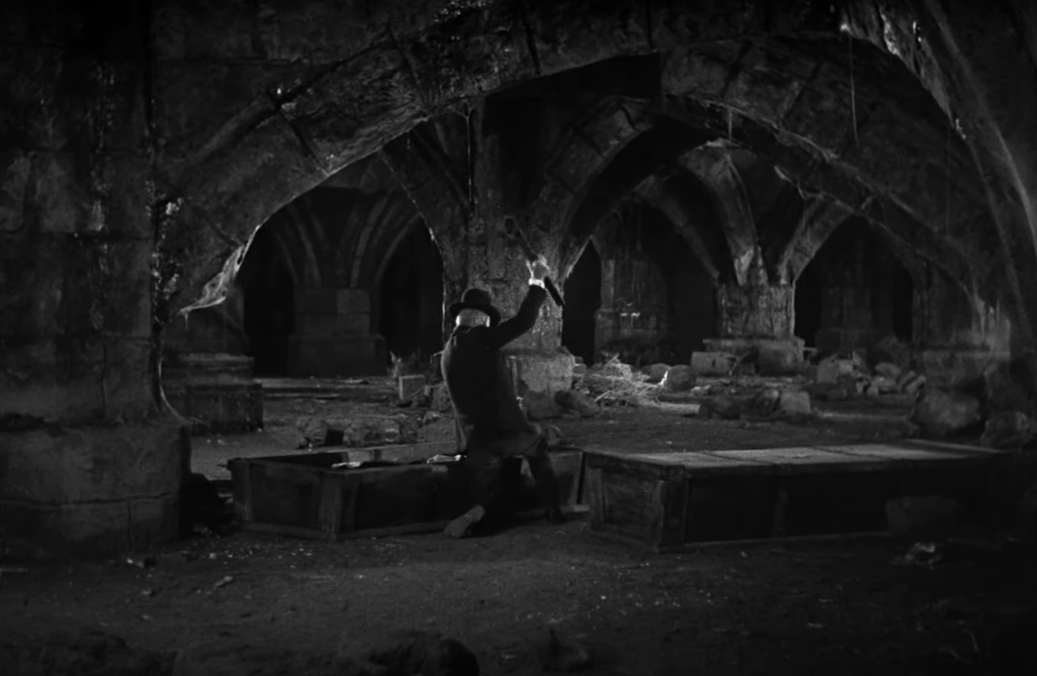 Van Helsing atrapalhando a noite de sono do conde - Drácula (1931)